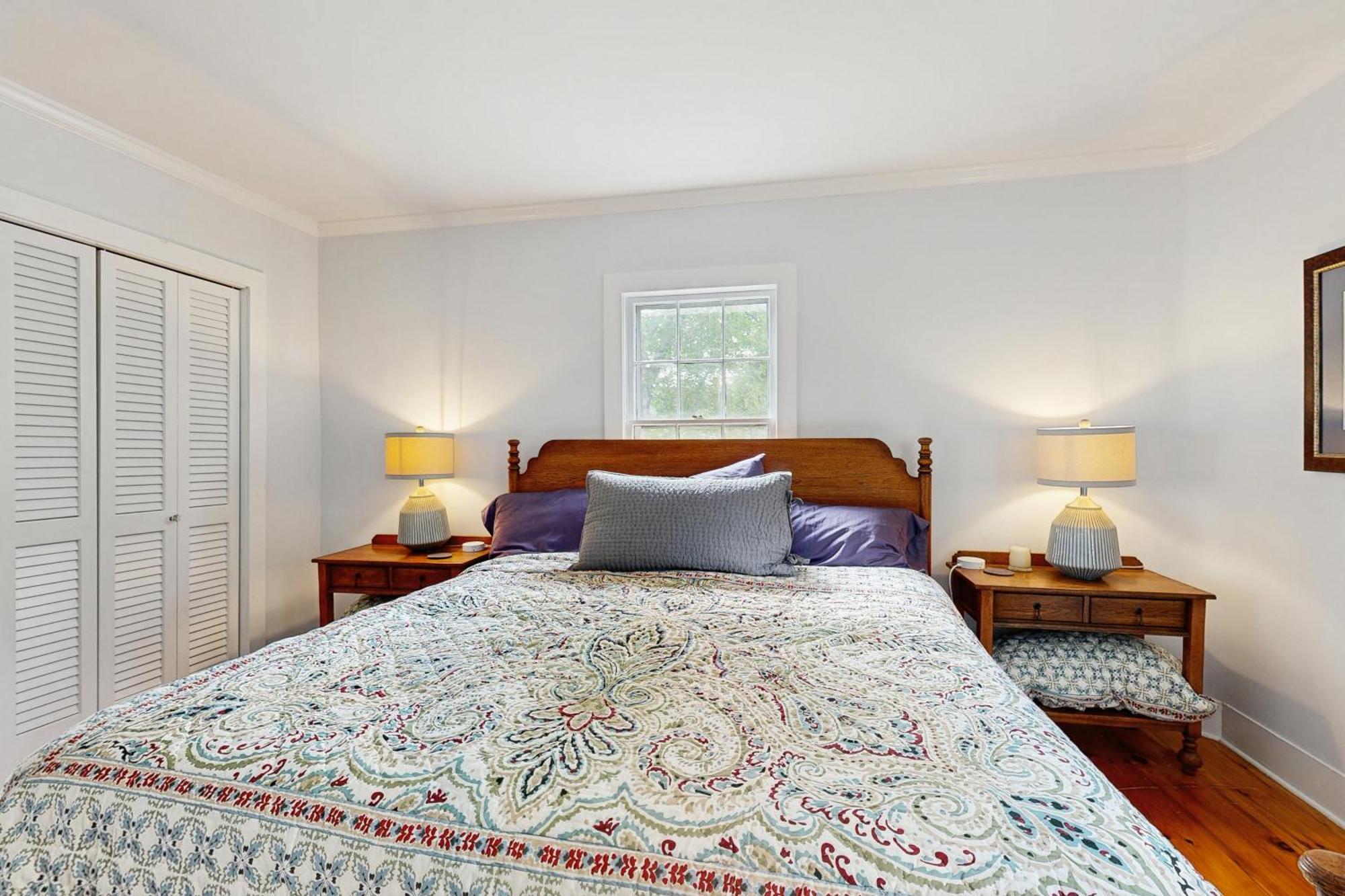 Seabreeze Manor * Camden