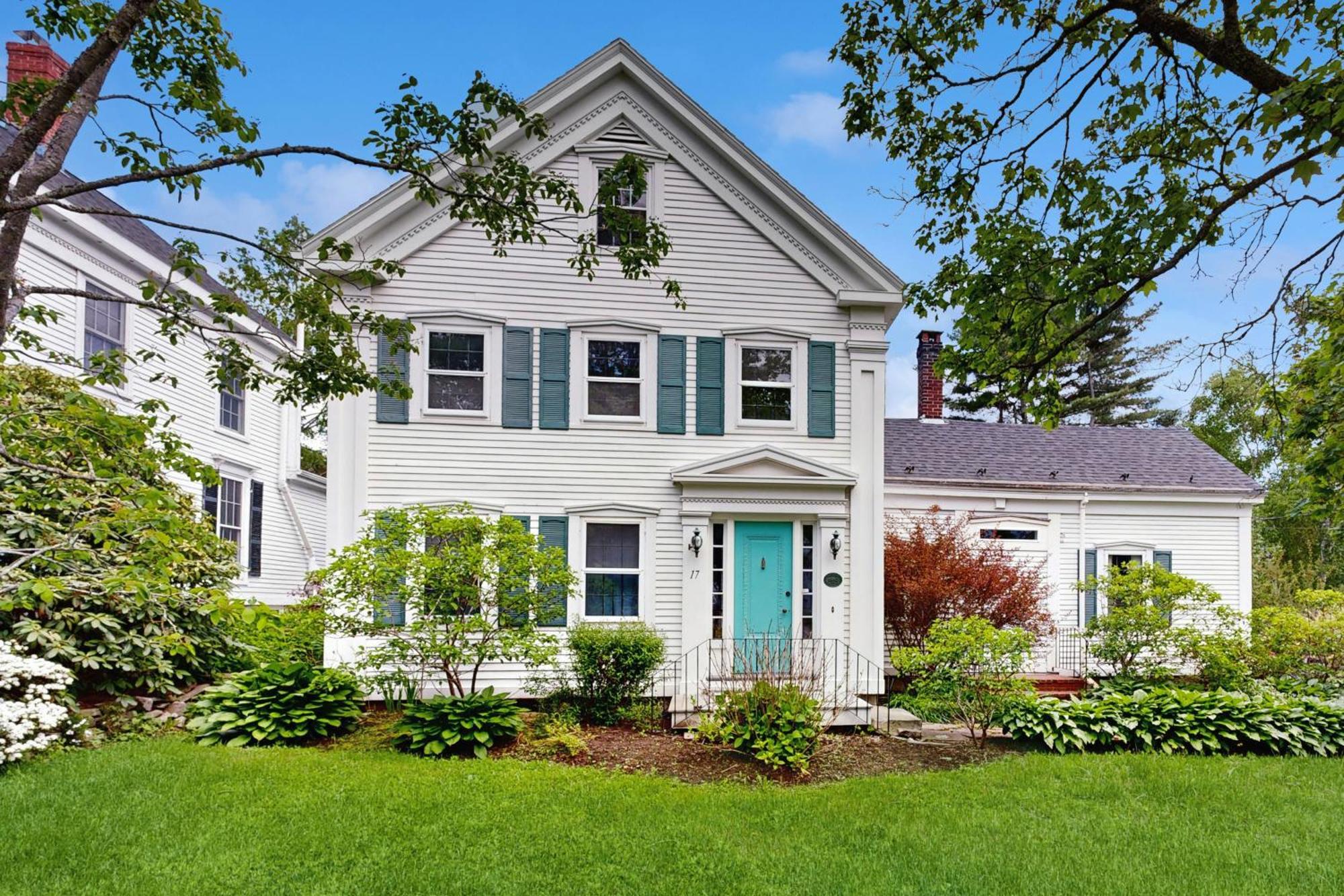 Seabreeze Manor * Camden