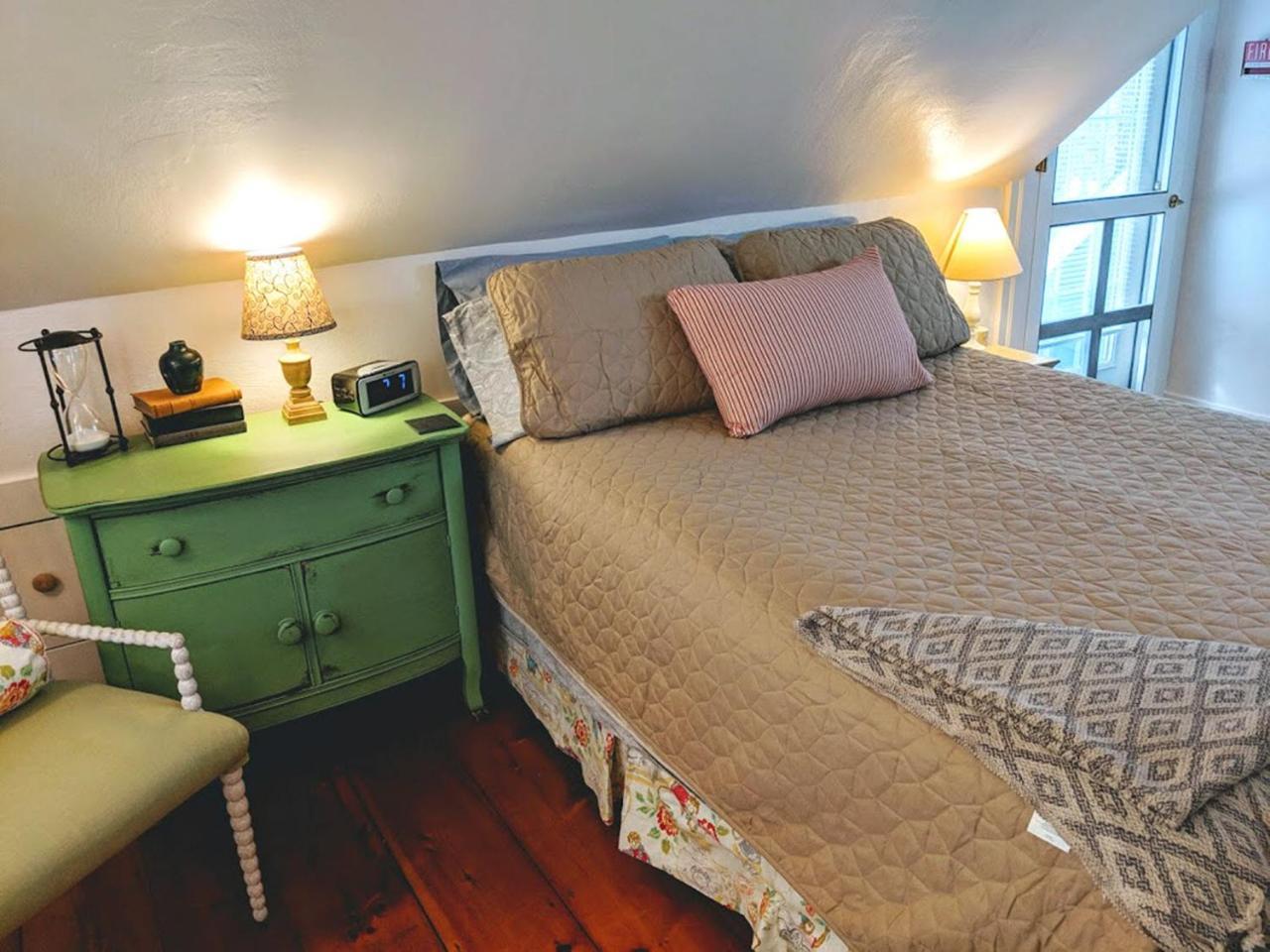 Elms Of Bed & Breakfast 3*